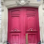 Studio Parisien